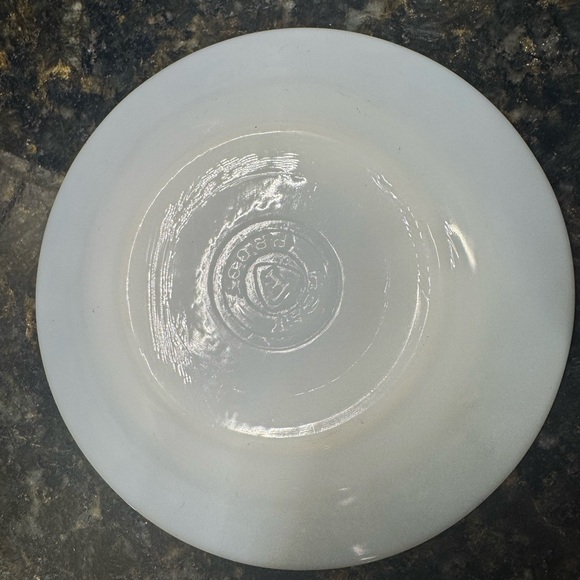 Classic FEDERAL GLASS White Tea Cup and Saucer Set - Picture 5 of 6